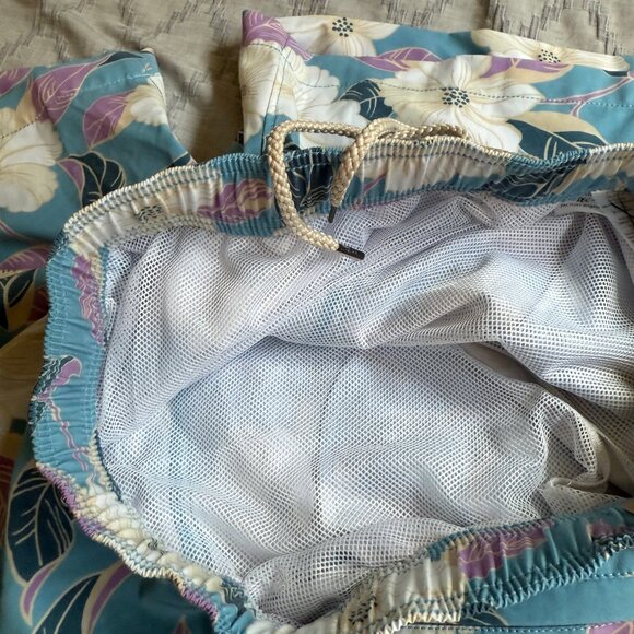 Faherty Men's Beacon Swim Trunk - Picture 3 of 7